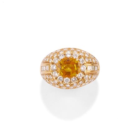 Anello con zaffiro in oro giallo 18k