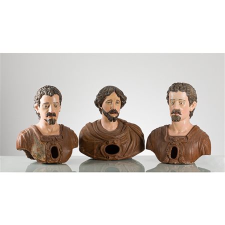 MANIFATTURA SICILIANA FINE DEL XVII SECOLO, Tre mezzibusti