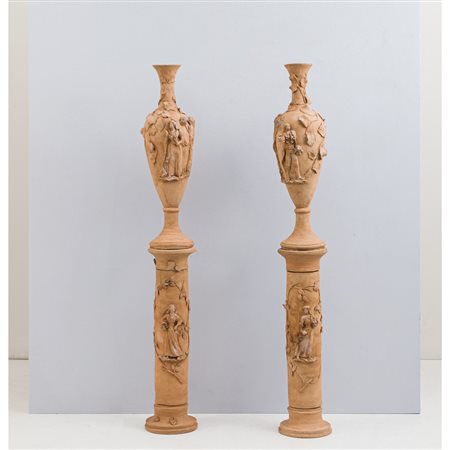 MANIFATTURA DI CALTAGIRONE DEI PRIMI DEL '900, Coppia di vasi