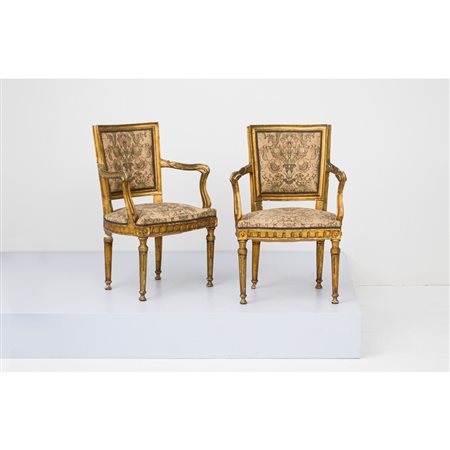 MANIFATTURA SICILIANA FINE XVIII SECOLO, Coppia di poltrone