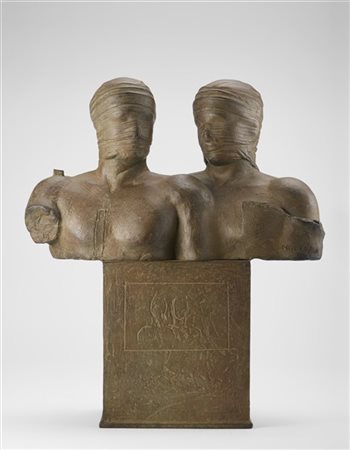 Igor Mitoraj "Cacciatori grezzi" 1998
bronzo, patina terracotta
cm 44x39x15,5
Fi
