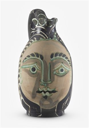 PABLO PICASSO "Femme du barbu" 1953
terracotta incisa e dipinta, parzialmente sm