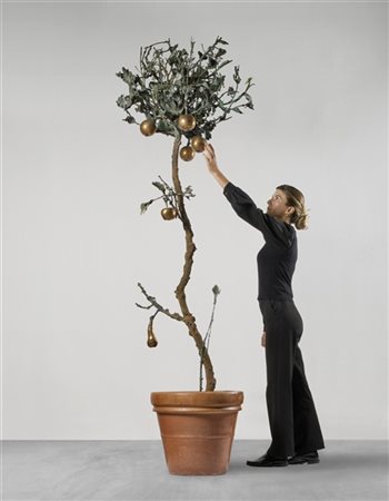 Alik Cavaliere "Albero" 1982
bronzo, ottone, terracotta
cm 245x90x90
Firmato sul