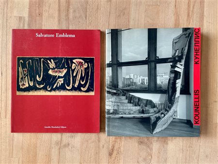 SALVATORE EMBLEMA JANNIS KOUNELLIS - Lotto unico di 2 cataloghi