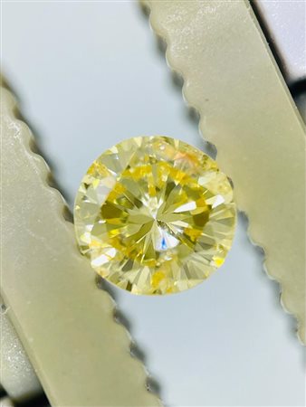 DIAMANTE NATURAL POLISHED 0,25 NATURAL FANCY GIALLO INTENSO UNIFORME - GIA - F10502A-17
