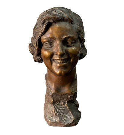 Scultura in terracotta, periodo XX secolo, raffigurante Volto femminile....