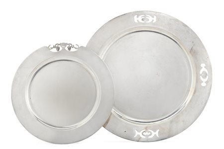 Roberto Matta "Senza titolo" 1972 - 1974
due piatti in argento
diam. cm 23,5; di