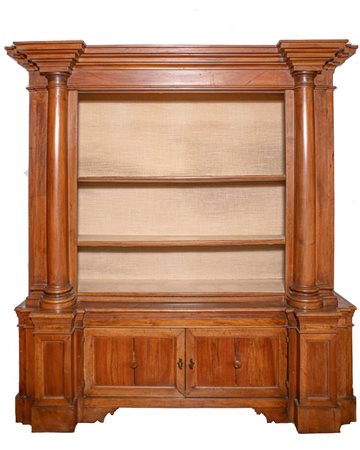 
Libreria Neoclassica Area lombarda, XVIII secolo
 Altezza x larghezza x profondità: 227 x 205 x 52,5 cm.