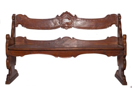  
Panca lombarda XVIII secolo
 Altezza x larghezza x profondità: 83 x 138,5 x 42 cm.