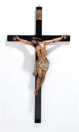  
Cristo crocifisso in cartapesta Italia centrale, XVIII secolo
 Altezza x larghezza x profondità: 90 x 49 x 13 cm.