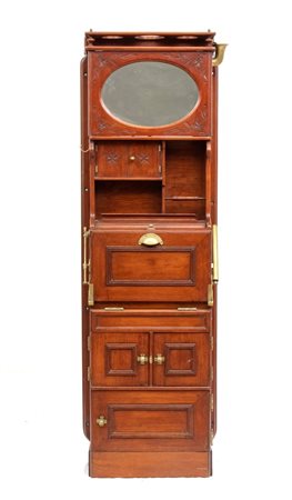  
Mobile bagno da nave Liberty Fine XIX secolo
 Altezza x larghezza x profondità: 118 x 58 x 27 cm.