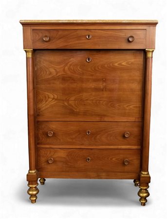  
Secretaire impero Italia, XIX secolo
 Altezza x larghezza x profondità: 150 x 105 x 46/96 cm.