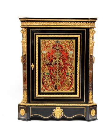 HIPPOLYTE-EDMÉ PRETOT  
Credenza ad un anta francese in stile Boulle Napoleone III XIX secolo
 Altezza x larghezza x profondità: 107 x 82 x 43 cm.