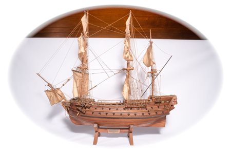  
Veliero in legno XX secolo
 Altezza x larghezza x profondità: 100 x 115 x 80 cm.