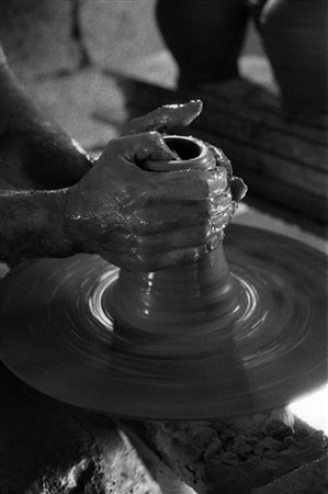 Ferdinando Longhi Milano 1944 Vasaio 1 - Le mani e la creta 2013 Digigraphie...