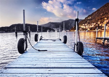 Andrea Silva Lecco 1987 Lungolago Como. Ponticello 2014 fotografia 40x50...