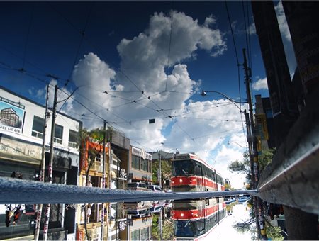 Jonathan Dy (Canada, 1980 - ) Toronto 2010 21 x 29,7 cm (18,6 x 28 cm...