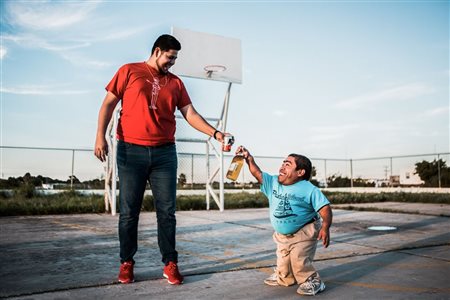 David Tesinsky (Repubblica Ceca, 1990 - ) Life is good #5 2018 21 x 29,7 cm (...