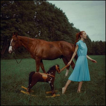 Koneser (Polonia, 1995 - ) Adolescence #3 2021 21 x 21 cm (20 x 20 cm...