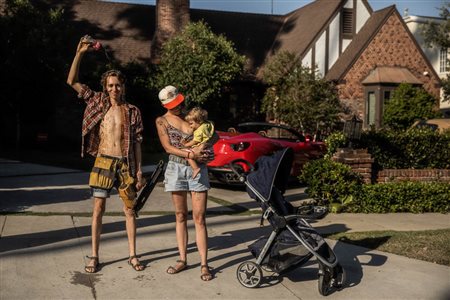 David Tesinsky (Repubblica Ceca, 1990 - ) American Dreaming #1 2021 21 x 29,7...