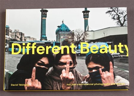 David Tesinsky (Repubblica Ceca, 1990 - ) Different Beauty - Signed Book 20,5...