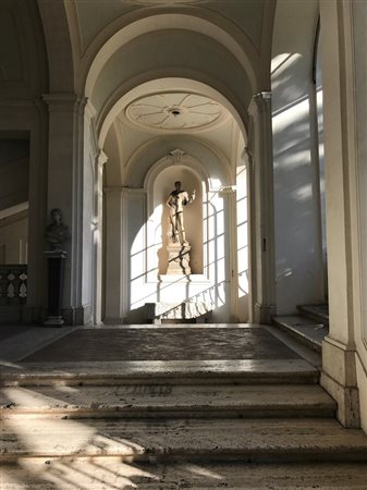 Emanuele Cucuzza (Roma, 1975 - ) On the Pedestal 2 2017 21 x 29,7 cm (20 x...