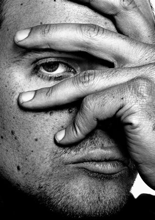 Emanuele Cucuzza (Roma, 1975 - ) WhatEyeAm XI 2011 70 x 100 cm (60 x 90 cm...