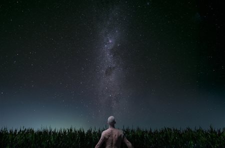 Ben Battersby (Londra, 1972 - ) Embracing The Stars - BREATHE 2025 100 x 70...