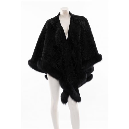 PRODUZIONE ITALIANA 1990 ca., Mantella in pelliccia