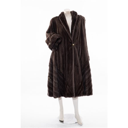 PRODUZIONE ITALIANA 1980 ca., Cappotto in pelliccia