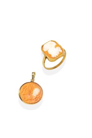 LOTTO DI DUE GIOIELLI