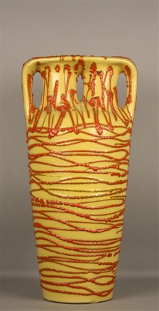 Vaso in ceramica smaltata. XX secolo. Mis. Alt. cm. 50 ca.