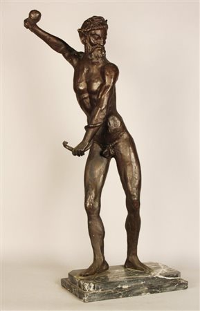 Scultura in bronzo patinato su base di marmo grigio raff. ''FAUNO CON...
