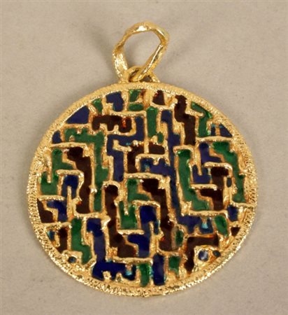 Medaglione in oro e smalto, gr. 19. XX secolo. Mis. Diam. cm. 6 ca.