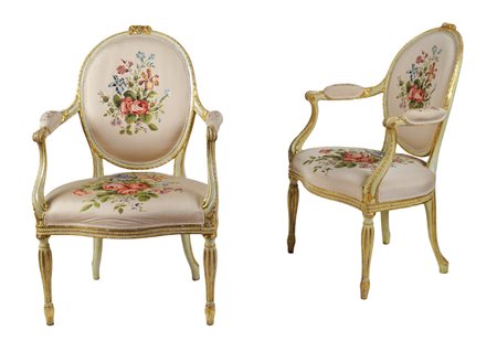 COPPIA DI POLTRONE STILE LUIGI XVI XIX Sec. in legno laccato, intagliato e...