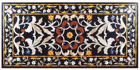 GRANDE PIANO RETTANGOLARE IN MARMO XX Sec. intarsiato in marmi policromi,...