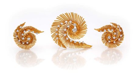 Tiffany demi parure art Retrò in oro e brillanti Oro giallo 750/000. Diamanti...