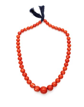 Collana in corallo in taglio sferico in professione Peso complessivo gr. 136....