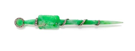 Spillone in oro, giada e diamanti Oro bianco 750/000. Elemento in giada...