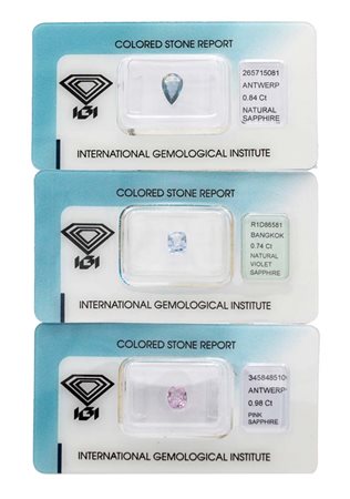 Collezione di tre zaffiri blu e rosa SENZA INDICAZIONE DI TRATTAMENTO...