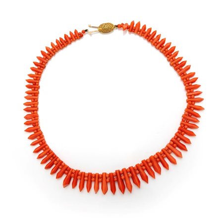 Collana a pettorale in corallo Lunghezza cm 42