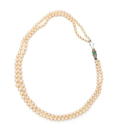 Collana di perle, antica, a due fili, con chiusura in oro Oro bianco 750/000....