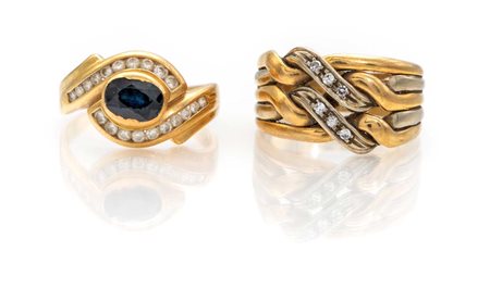 Coppia di anelli in oro Oro giallo 750/000. Peso complessivo gr 10,10