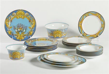VERSACE GIANNI (1946 - 1997) - Servizio di piatti Set Les Tresors De La Mer vintage di Versace per Studio Linie Rosenthal, Germania metà anni 90'.