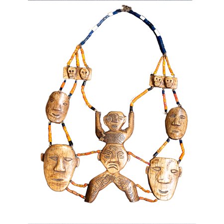 ORNAMENTO PER CESTE DEI Tagliatori DI TESTE KONYAK