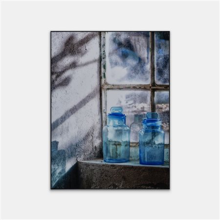 Vera Rossi, Due vasi blu