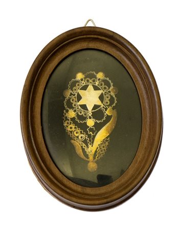  Modello di spilla in argento 800