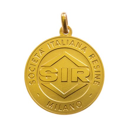  Lotto di 82 pendenti in oro 18k