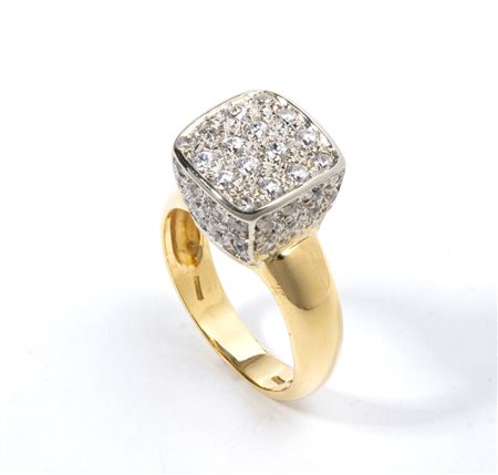  Anello in oro e paste vitree   