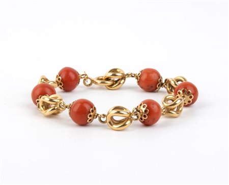  
Bracciale in oro e corallo Mediterraneo 
 